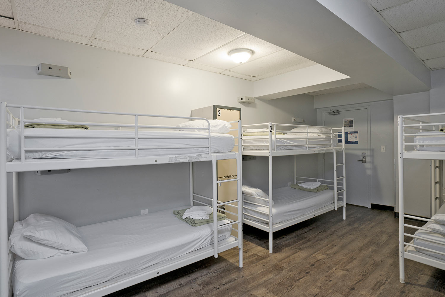 Room view with 6 bunk beds