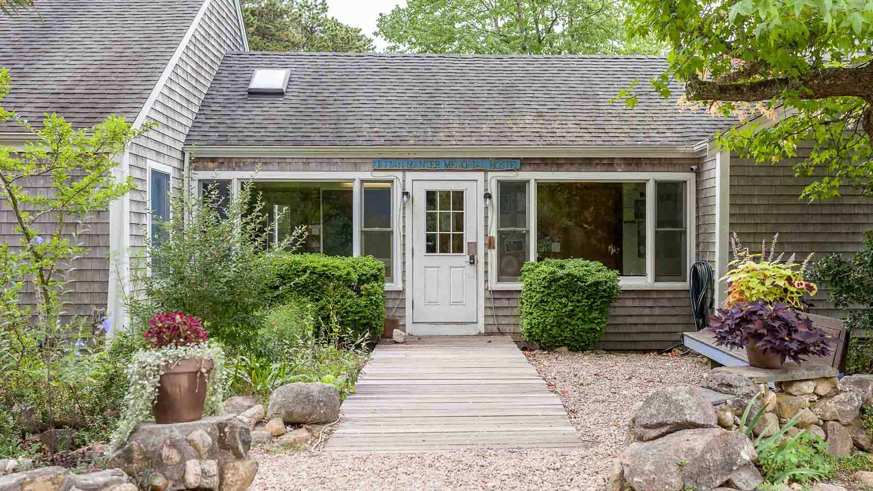 HI - Martha's Vineyard Hostel in Vineyard Haven, United States