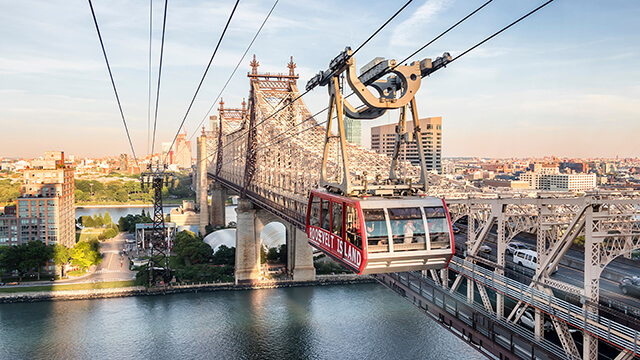 the aerial tram to Roosevelt Island in New York City