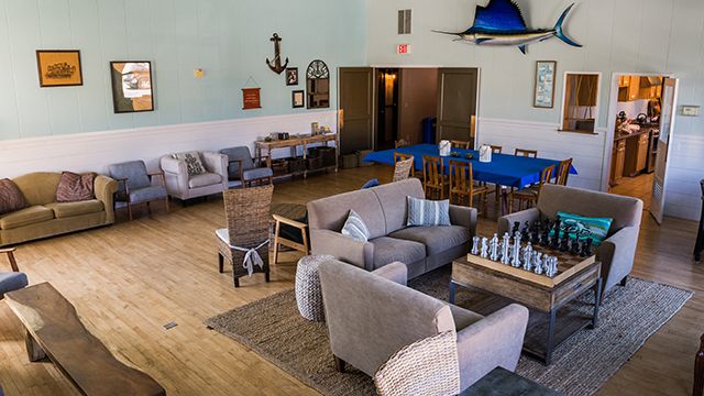 the great room at HI Monterey hostel