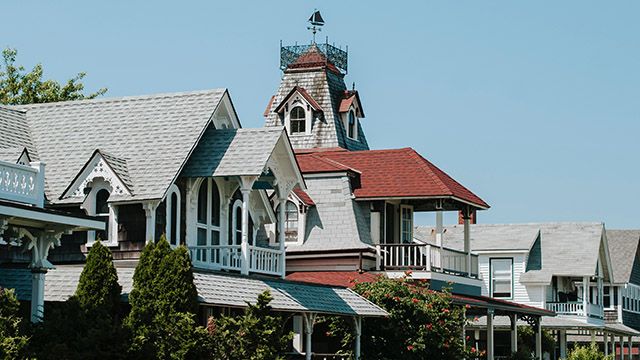 houses on Martha's Vineyard