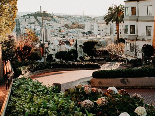 Lombard street in san francisco