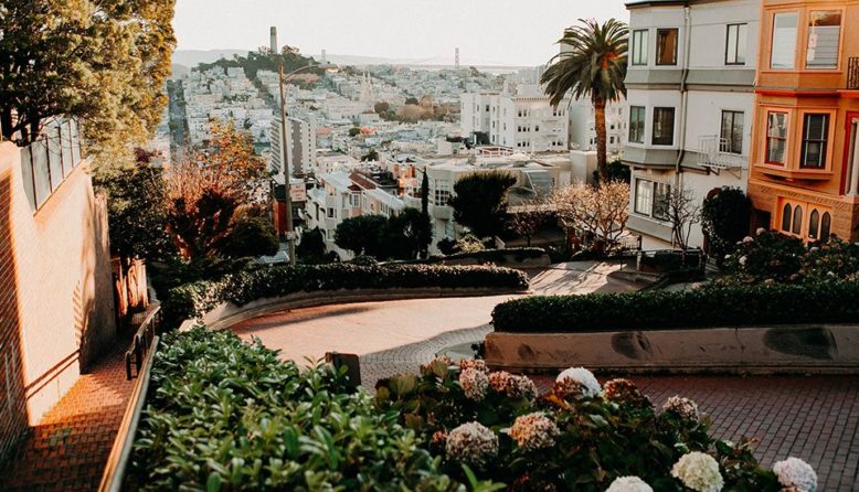 Lombard street in san francisco