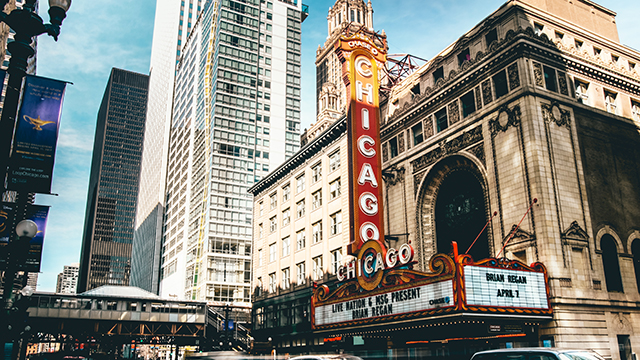 the chicago theater marquee 