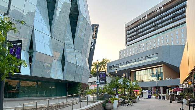 the golden 1 center in Sacramento hosts NBA games as ell as shows and concerts